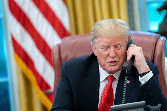 trumpphone2
